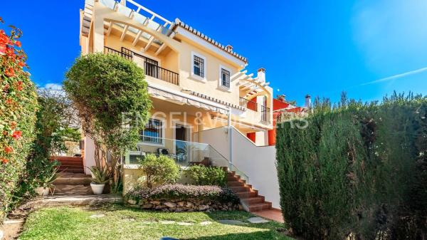 Chalet adosado en venta en  Calle Madrid , Marbella photo 2