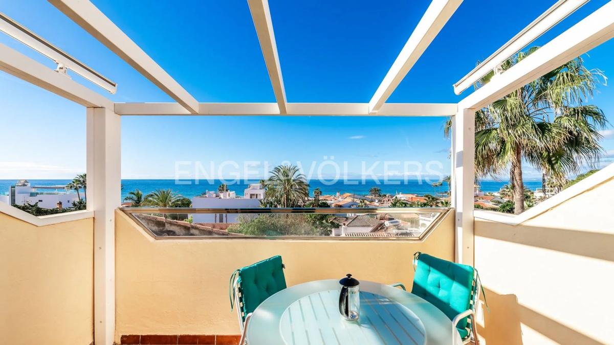 Venta de chalet adosado en  Calle Madrid , Marbella photo 3