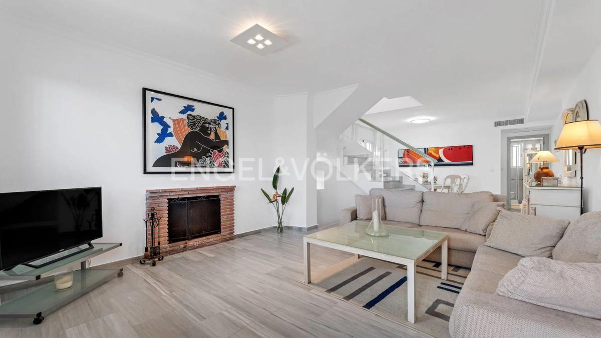 Venta de chalet adosado en  Calle Madrid , Marbella photo 4