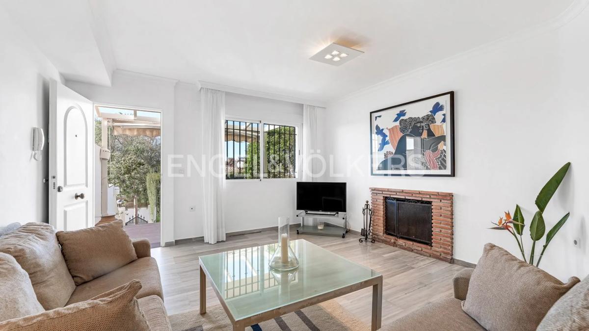 Venta de chalet adosado en  Calle Madrid , Marbella photo 5