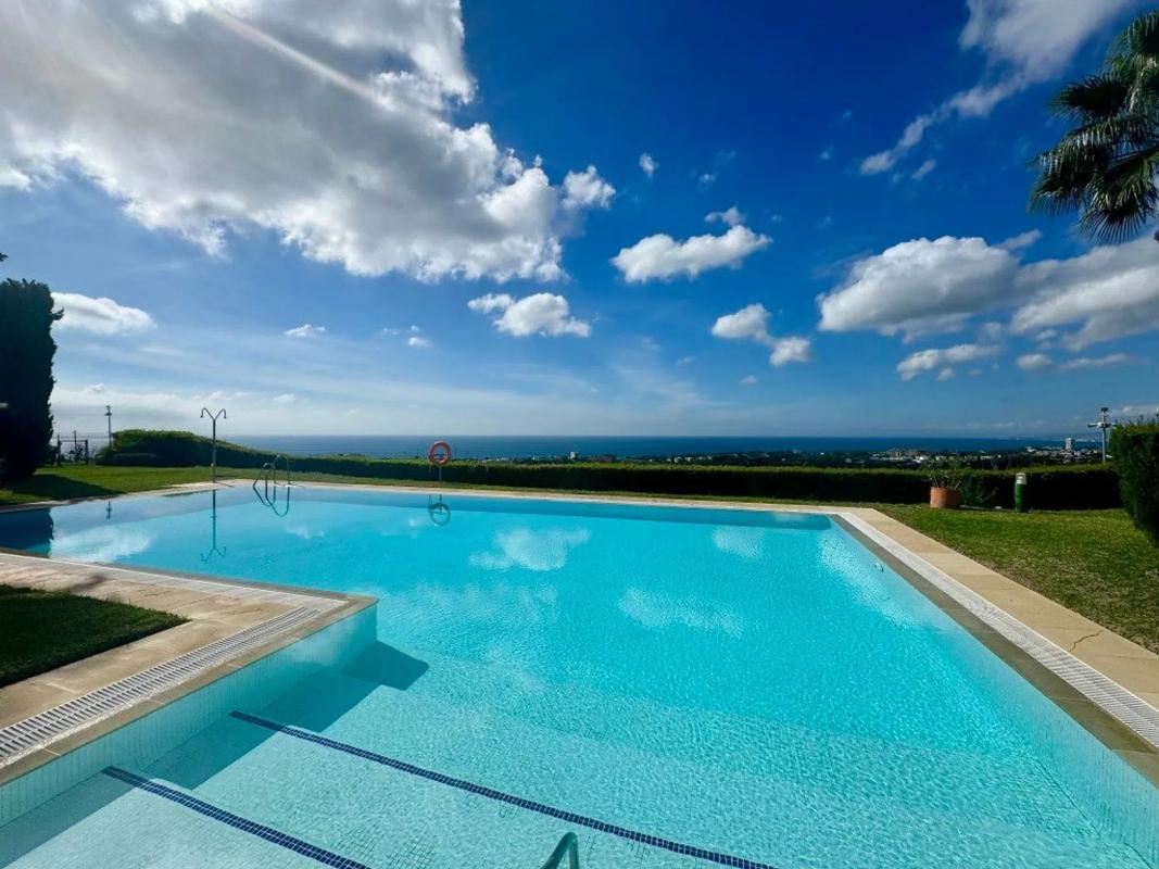 Sale of apartment in Urbanización el Rosario, 512, Marbella
 photo 4