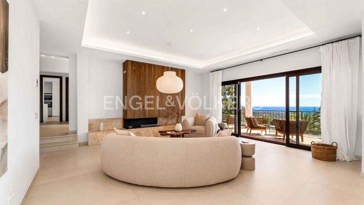 Sprzedaż niezależnego domku jednorodzinnego w Urbanización el Rosario, Marbella photo 3