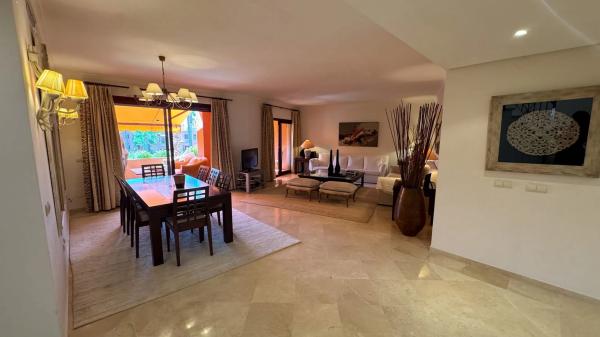 Duplex for sale on Avenida del Gaviero, Marbella photo 1
