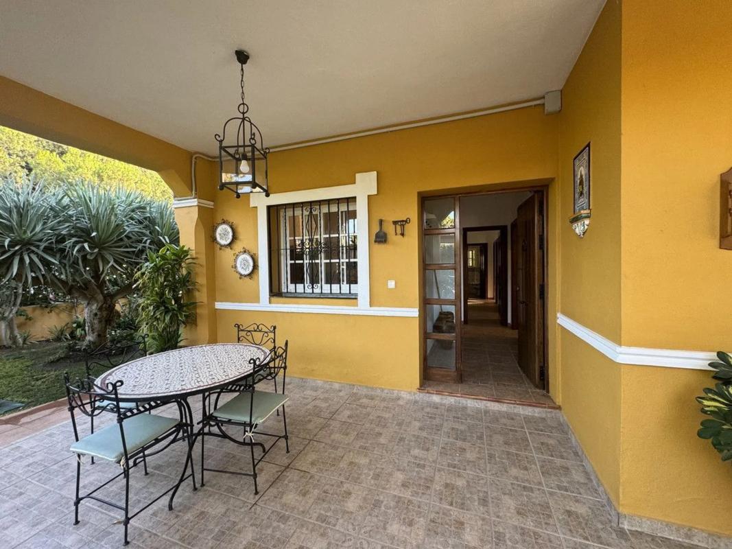 Продажа отдельного шале в Barrio El Rosario-Ricmar, Марбелла photo 5