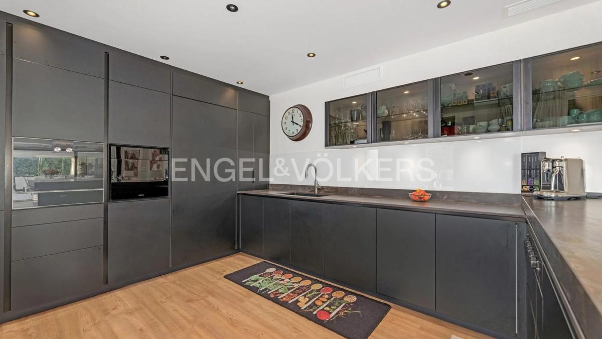 Venta de chalet independiente en Avenida del Rosario, Marbella
photo 3