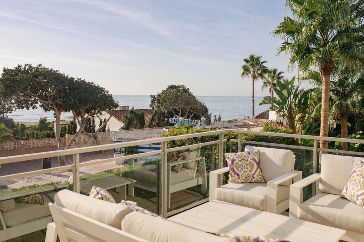 Venta de chalet independiente en Urbanización Costabella, Marbella
photo 4