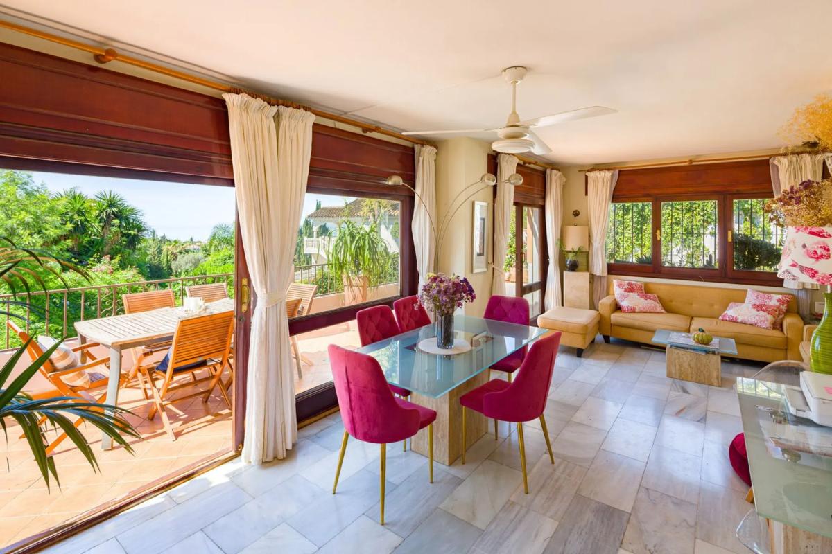 Sprzedaż niezależnego domku jednorodzinnego w Barrio El Rosario-Ricmar, Marbella photo 3