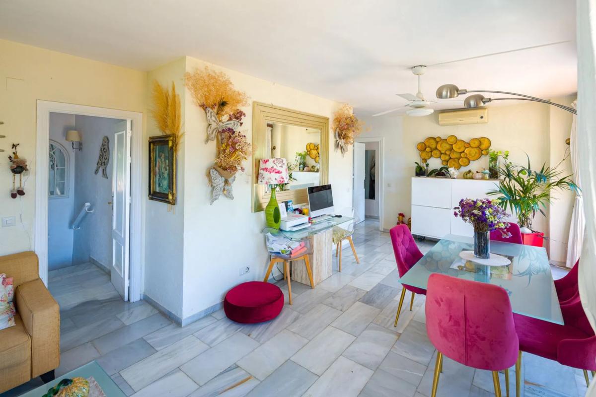 Sprzedaż niezależnego domku jednorodzinnego w Barrio El Rosario-Ricmar, Marbella photo 4