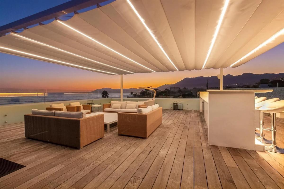 Продажа отдельного шале в  Barrio Costabella, Марбелла photo 2