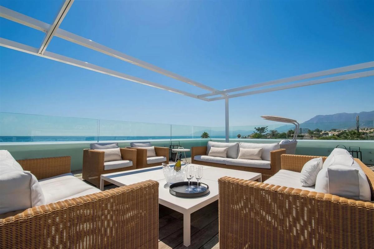 Продажа отдельного шале в  Barrio Costabella, Марбелла photo 5