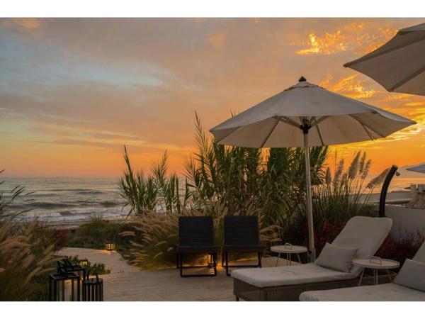 Chalet wolnostojący na sprzedaż w Barrio Costabella, Marbella thumbnail 1