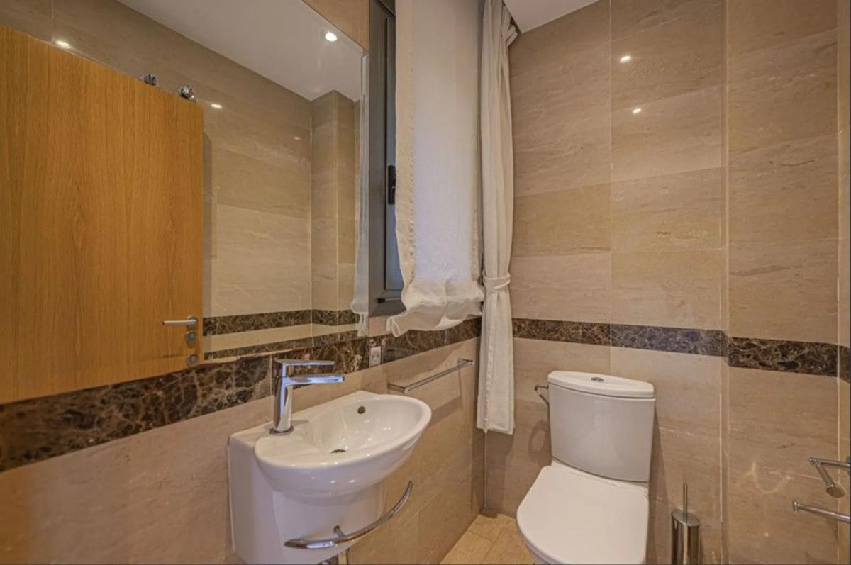 Sprzedaż szeregowego domku w Barrio Valdeolletas-Las Cancelas-Xarblanca , Marbella photo 5