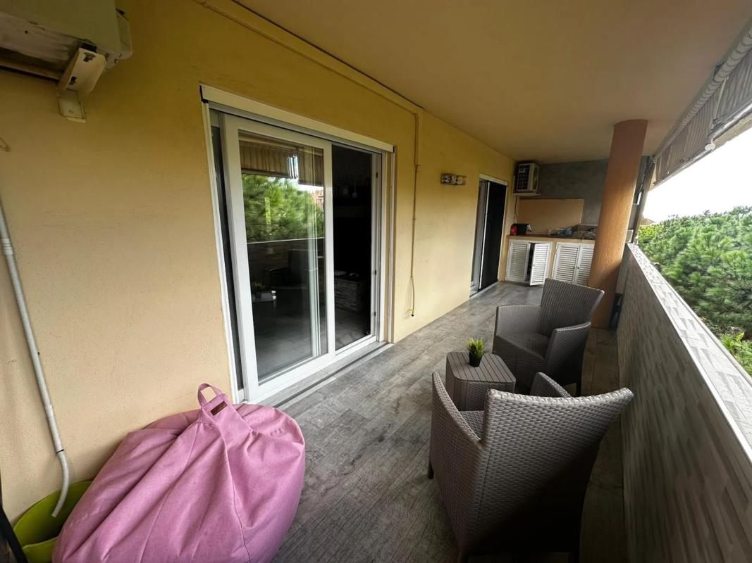 Sale of apartment in Calle Magnolio, Marbella
 photo 4