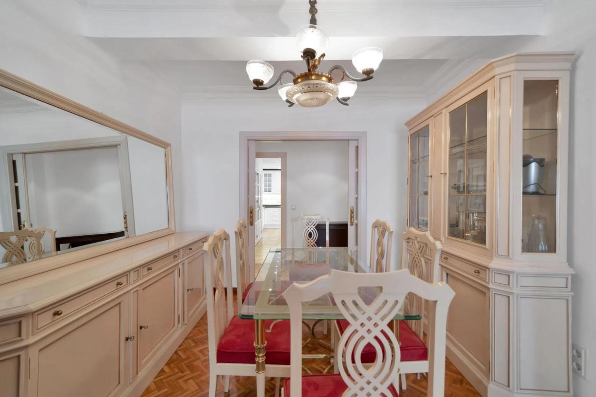 Продажа квартиры на Calle Caballeros, Марбелла
photo 3