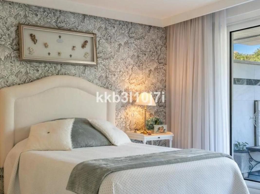 Venta de piso en Calle Arturo Rubinstein, Marbella
 photo 3