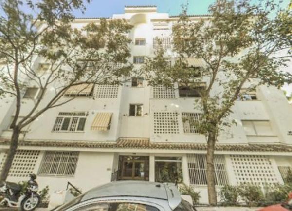 Mieszkanie na sprzedaż w  Calle Salduba, Marbella photo