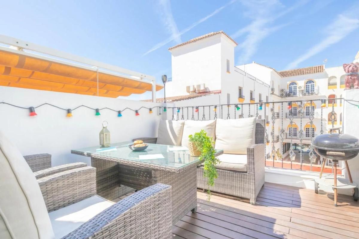 Sprzedaż szeregowego domku w  Barrio Casco Antiguo , Marbella photo 4