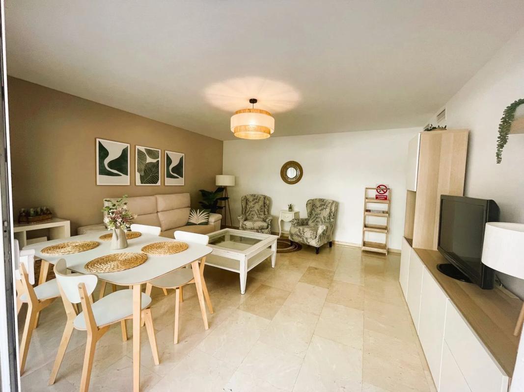 Venta de piso en Avenida Arias Maldonado, 11, Marbella
photo 2