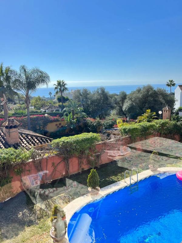 Venta de chalet independiente en Paseo VALDEOLLETAS, Marbella
photo 3