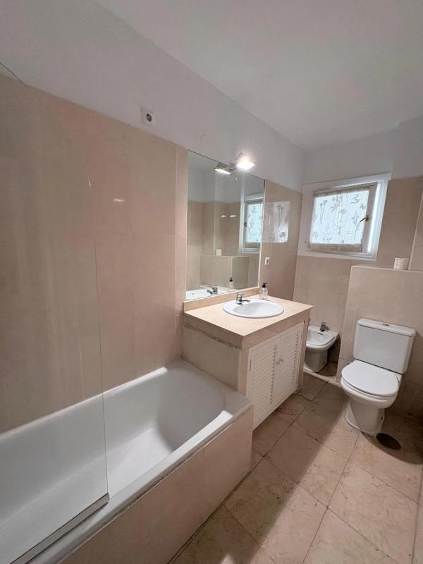 Venta de piso en Calle Gregorio Marañón, Marbella
photo 1