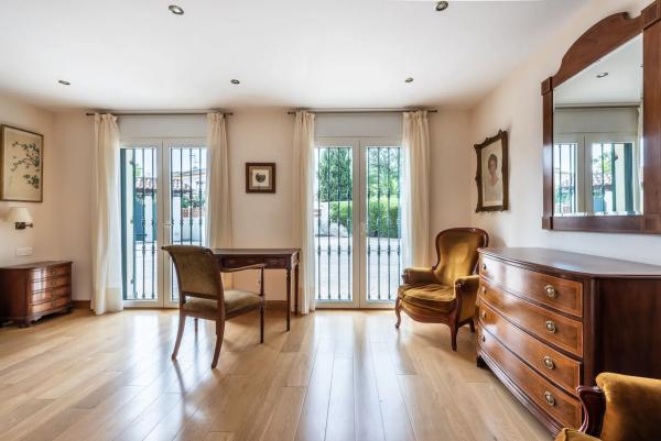Chalet pareado en calle Carmen Montiel photo 1