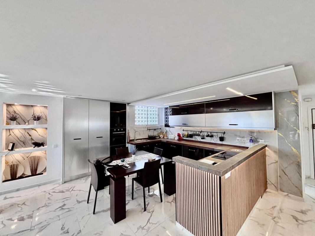 Venta de piso en Avenida Severo Ochoa s/n, Marbella
photo 3