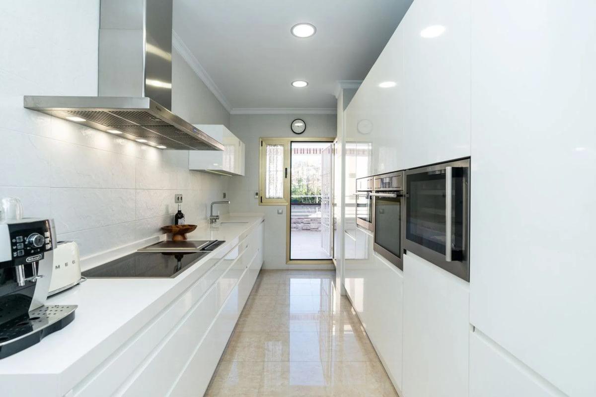 Продажа квартиры на Puerta del Mar, Марбелла
photo 4