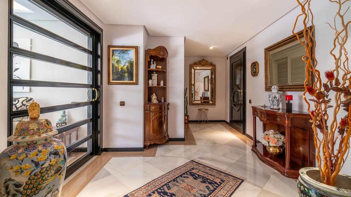 Продажа квартиры на Calle Estébanez Calderón, 6, Марбелла
photo 5