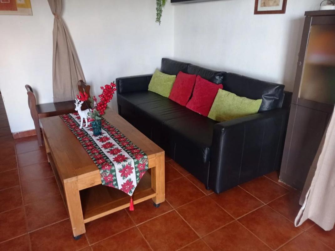 Venta de piso en Calle Algarrobo, Marbella
photo 2