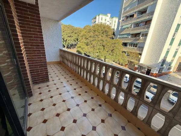 Mieszkanie na sprzedaż w  Avenida General López Domínguez, Marbella photo 3