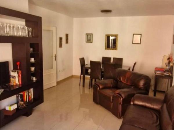 Venta de piso en Calle José Manuel Vallés, Marbella
 photo 4