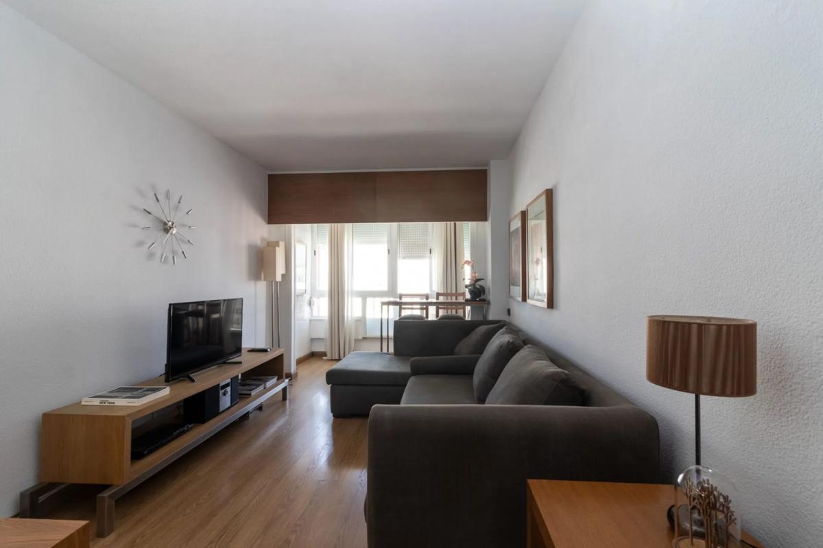 Venta de estudio en Calle Camilo José Cela, Marbella photo 2