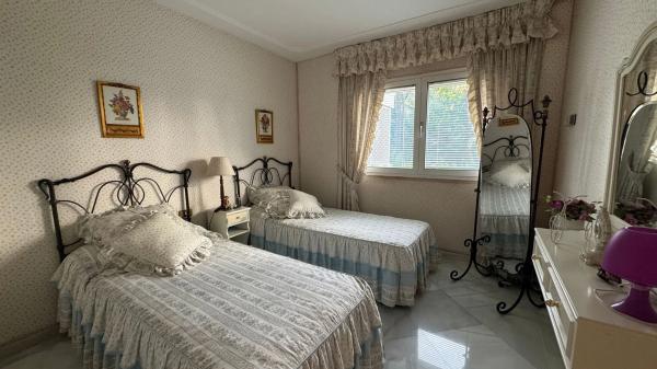 Venta de piso en Calle Arturo Rubinstein, Marbella
 photo 1