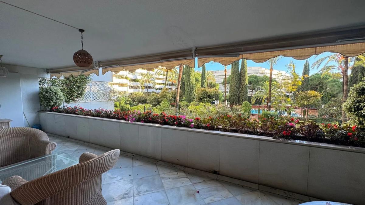 Venta de piso en Calle Arturo Rubinstein, Marbella
photo 4