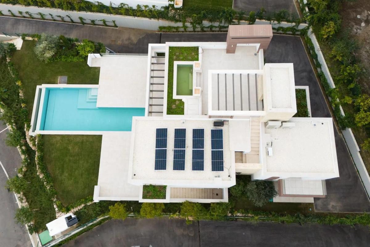 Venta de chalet adosado en  CL VIGIL DE QUIÑONES-MERCED , Marbella photo 2