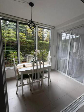 Venta de piso en Barrio Huerta Belón-Calvario, Marbella
thumbnail 3