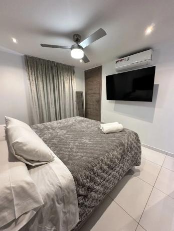 Venta de piso en Paseo Maritimo, Marbella
 photo 4