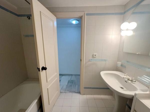 Mieszkanie na sprzedaż w Calle Jacinto Benavente, 17, Marbella photo 1