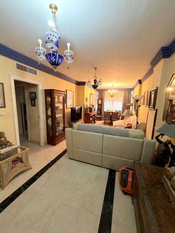 Venta de piso en Avenida Príncipe Salman s/n, Marbella
 photo 2