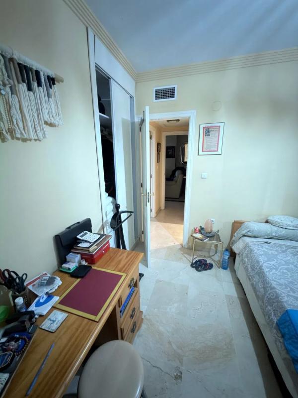 Venta de piso en Avenida Príncipe Salman s/n, Marbella
 photo 3