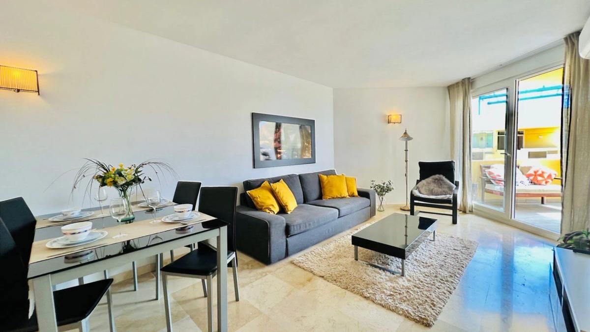 Продажа квартиры на Avenida Duque de Ahumada, 11, Марбелла
photo 1