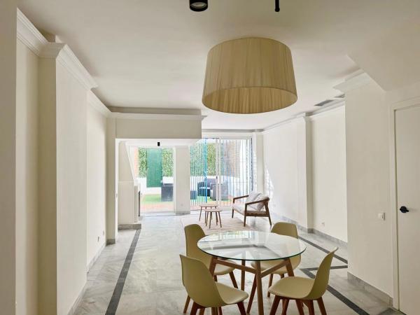 Duplex en venta en Calle de Ramón Gómez de la Serna, Marbella photo 4