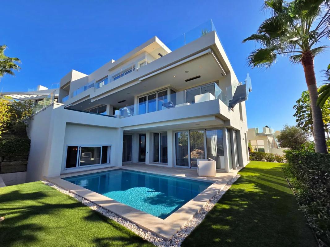 Venta de chalet independiente en Paseo amapolas, 4, Marbella
photo 2
