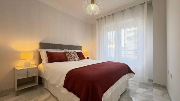 Sprzedaż mieszkania w Barrio Playa Bajadilla-Puertos, Marbella
photo 1