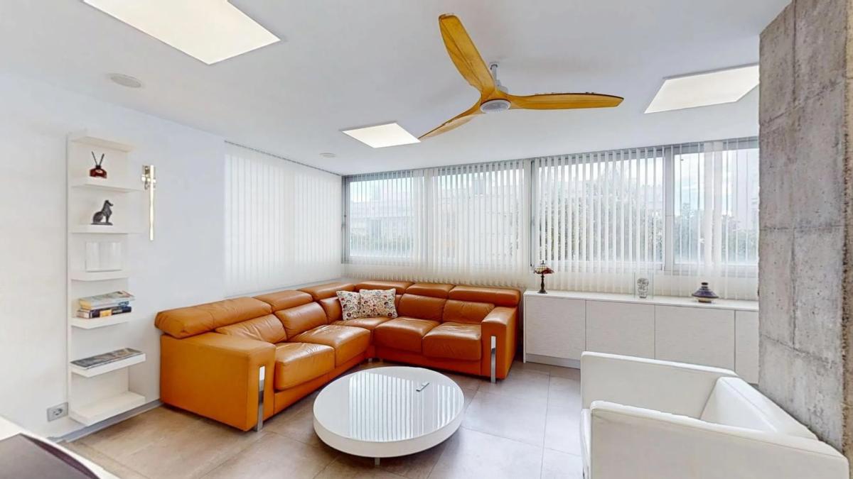 Venta de piso en Calle de Ramón Gómez de la Serna, Marbella
photo 1
