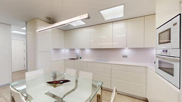 Venta de piso en Calle de Ramón Gómez de la Serna, Marbella
 photo 4