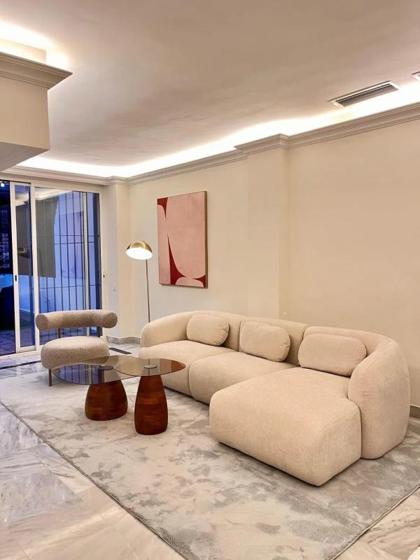Venta de chalet adosado en Calle de Ramón Gómez de la Serna , Marbella photo 4