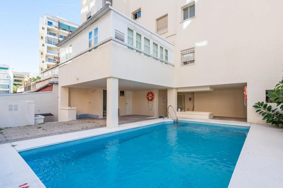 Venta de piso en Camilo José cela, Marbella
 photo 3