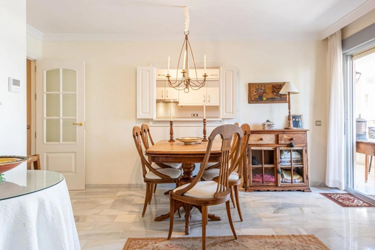 Venta de piso en Camilo José cela, Marbella
 photo 4
