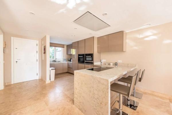 Chalet independiente en venta en Barrio Casco Antiguo, Marbella
photo 1